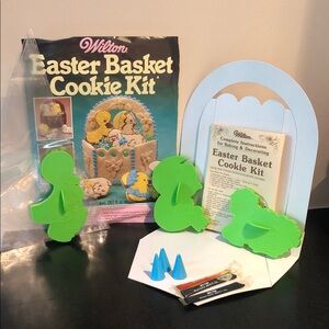 WILTON Easter Basket Cookie Kit (Lamb, Duck, Chick Cookie Cutters)- Vintage 1984